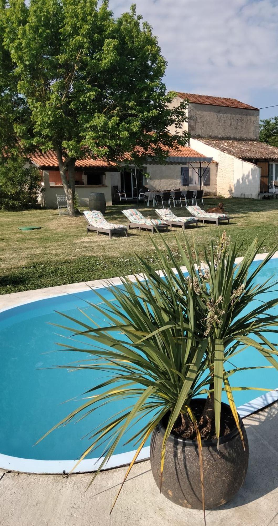 Les Morines Villa Eyrans Luaran gambar