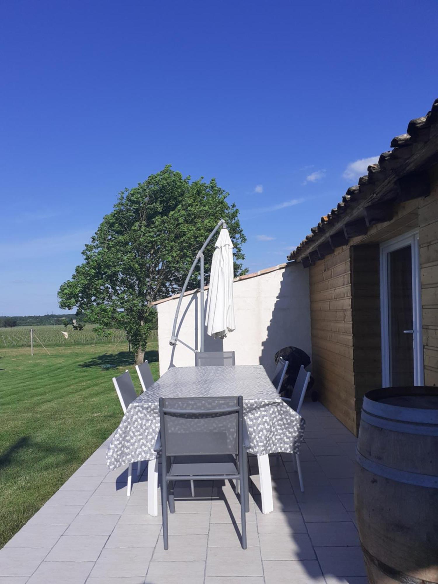 Les Morines Villa Eyrans Luaran gambar